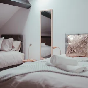 Bv Luxury Penthouse Conditioning House , Bradford (West Yorkshire) United Kingdom